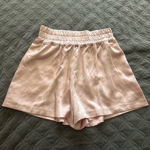 Generation Love Amy Satin Short in Light Pink - Picture 5 of 8